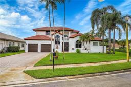 Picture of 500 E Cypress Pointe Dr E, Pembroke Pines, FL 33027