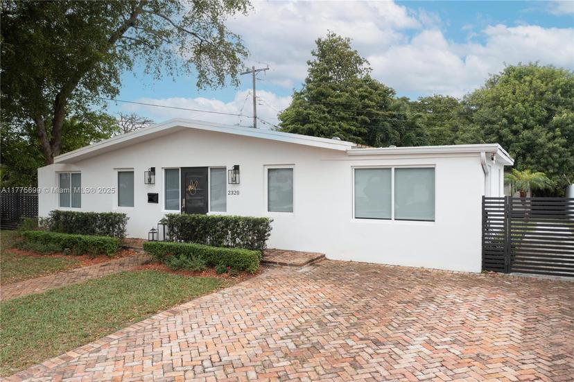 Picture of 2320 SW 89Th Ct, Miami FL 33165