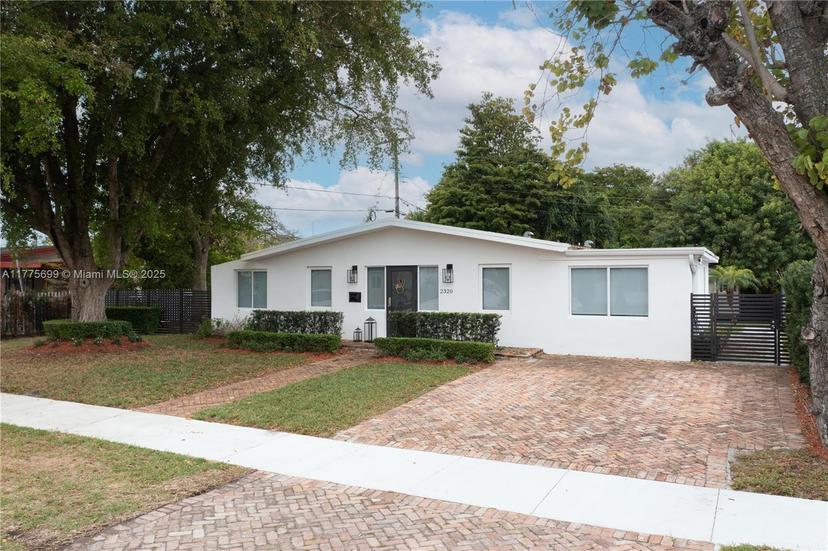 Picture of 2320 SW 89Th Ct, Miami FL 33165