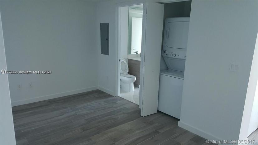 Picture of 1300 S Miami Ave # 4002, Miami FL 33130