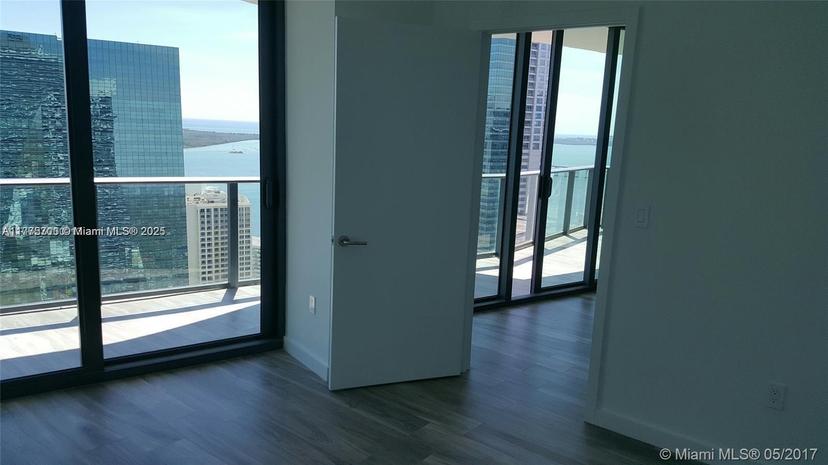 Picture of 1300 S Miami Ave # 4002, Miami FL 33130