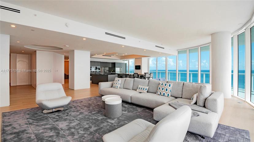 Picture of 100 S Pointe Dr, Miami Beach FL 33139