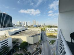 Picture of 1750 N Bayshore Dr # 1612, Miami, FL 33132
