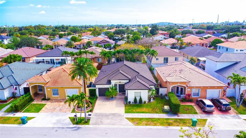 Picture of 8744 NW 147Th Ln, Miami Lakes FL 33018