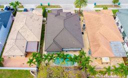 Picture of 8744 NW 147Th Ln, Miami Lakes, FL 33018