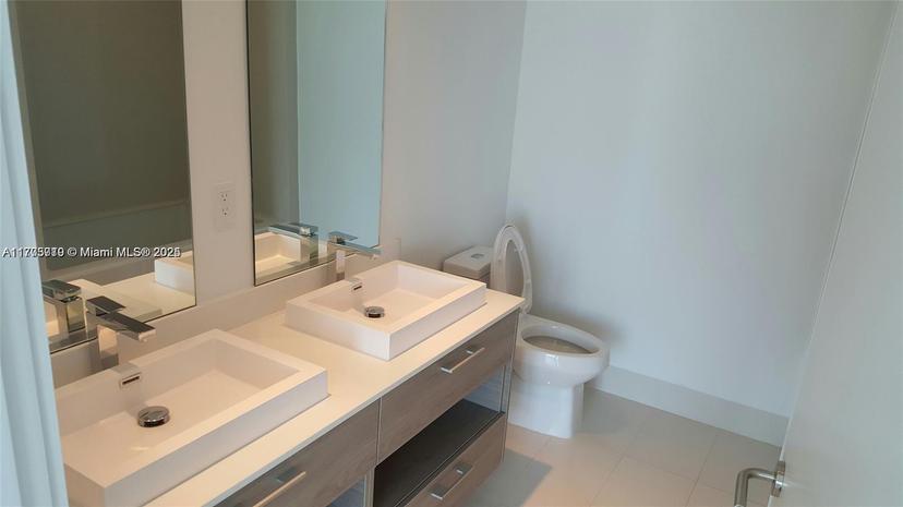 Picture of 1300 S Miami Ave # 4411, Miami FL 33130