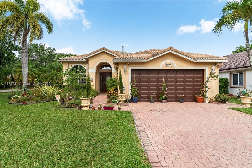 Picture of 1275 NW 144Th Ave, Pembroke Pines FL 33028