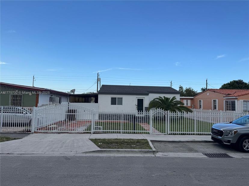 Picture of 653 SE 8Th Pl, Hialeah FL 33010