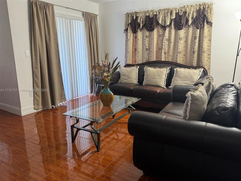 Picture of 18890 NW 57Th Ave # 101, Hialeah FL 33015