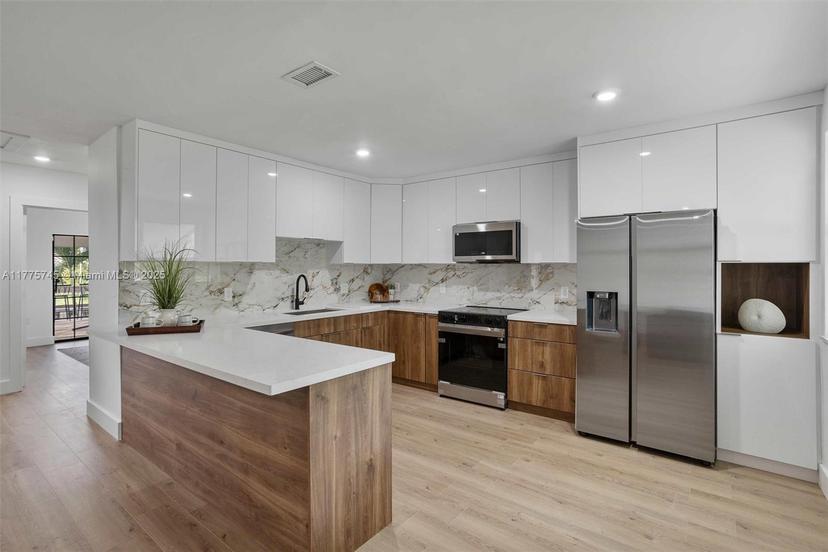 Picture of 5860 SW 13Th St, Plantation FL 33317