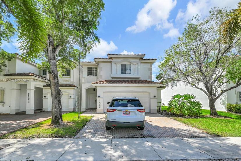 Picture of 11582 NW 69Th Ter, Doral FL 33178