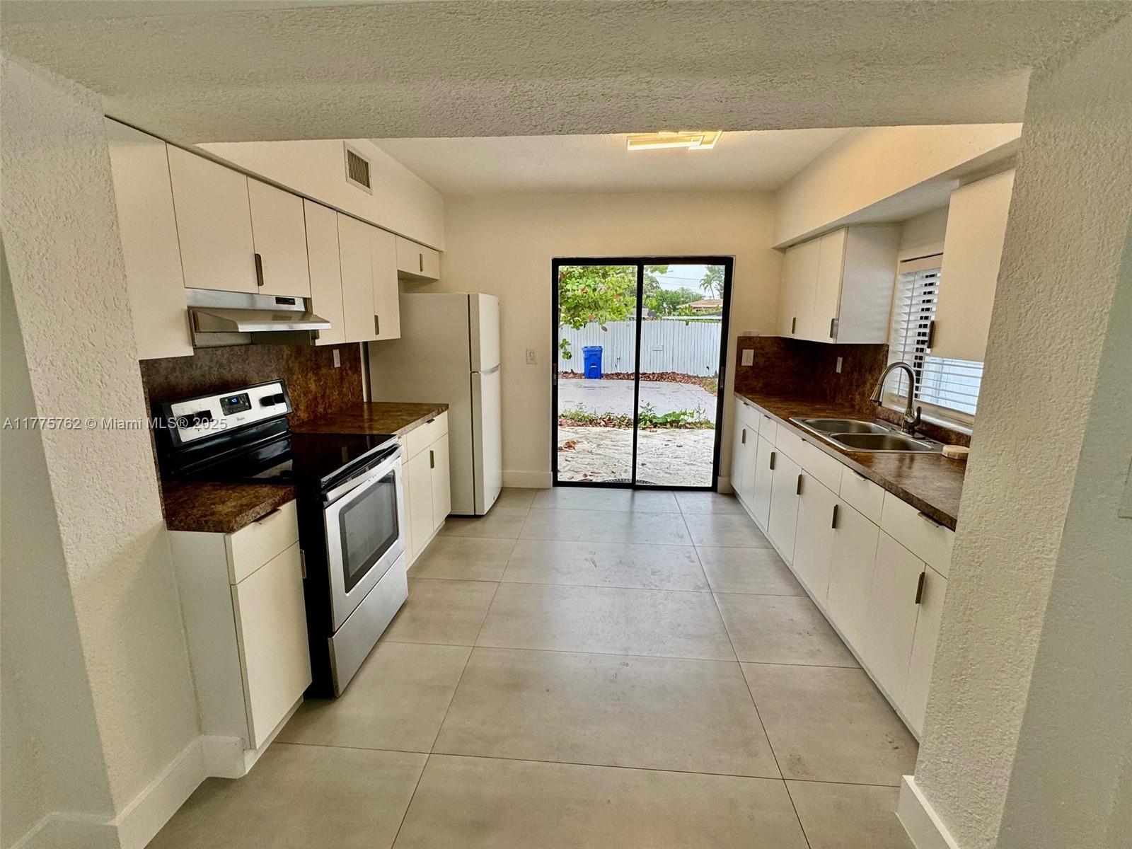 Picture of 17150 NE 18Th Ave, North Miami Beach, FL 33162