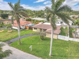Picture of 5713 NE 17Th Ter, Fort Lauderdale, FL 33334