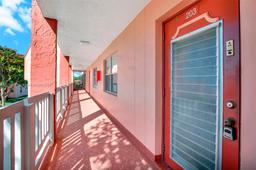 Picture of 9621 Sunrise Lakes Blvd # 203, Sunrise, FL 33322