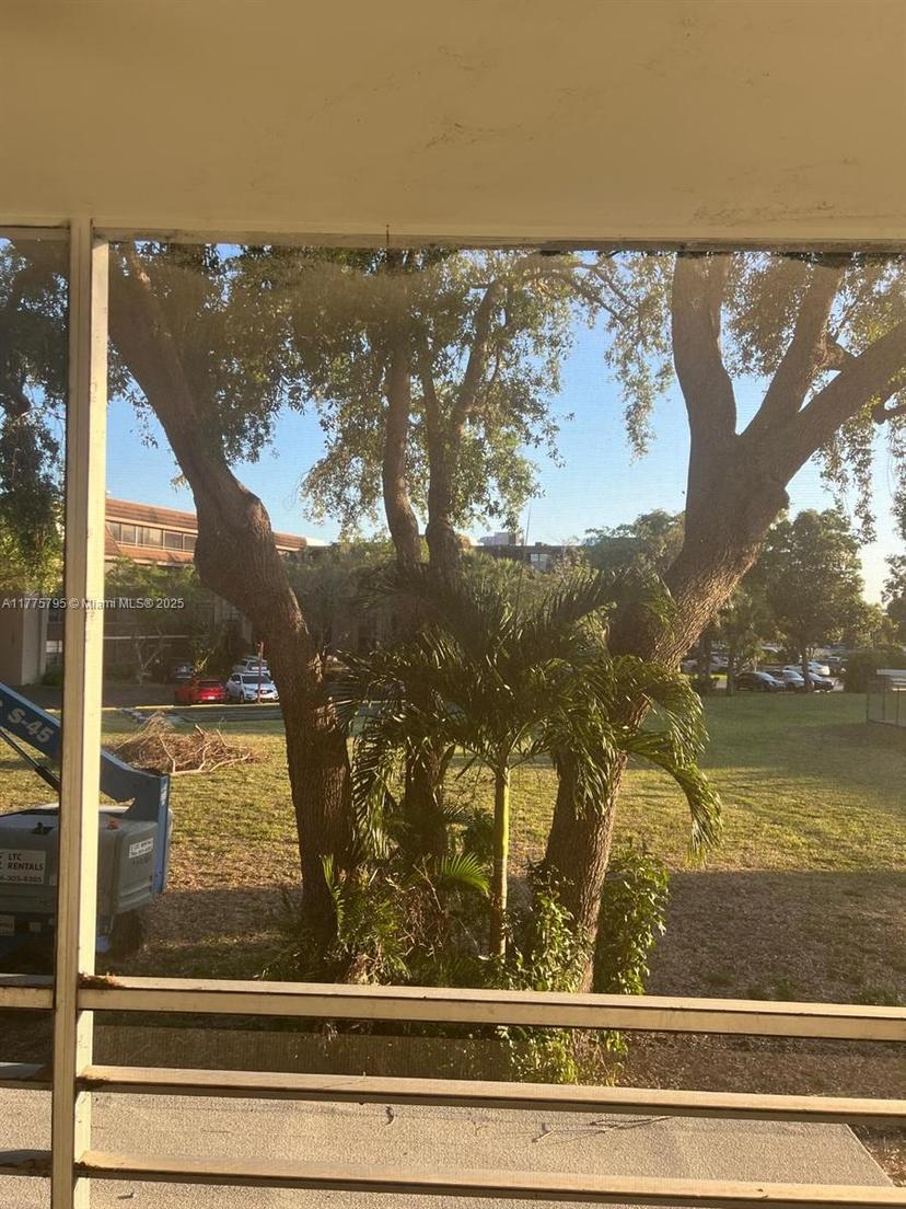 Picture of 447 NE 195Th St # 217, Miami FL 33179