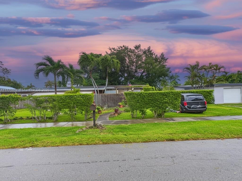 Picture of 19341 Holiday Rd, Cutler Bay, FL 33157