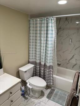 Picture of 19380 Collins Ave # 707, Sunny Isles Beach, FL 33160