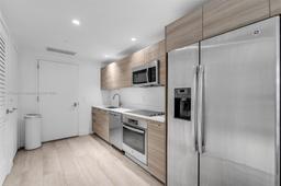 Picture of 121 NE 34Th St # L301, Miami, FL 33137