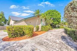Picture of 7721 SW 181St Ter, Palmetto Bay, FL 33157
