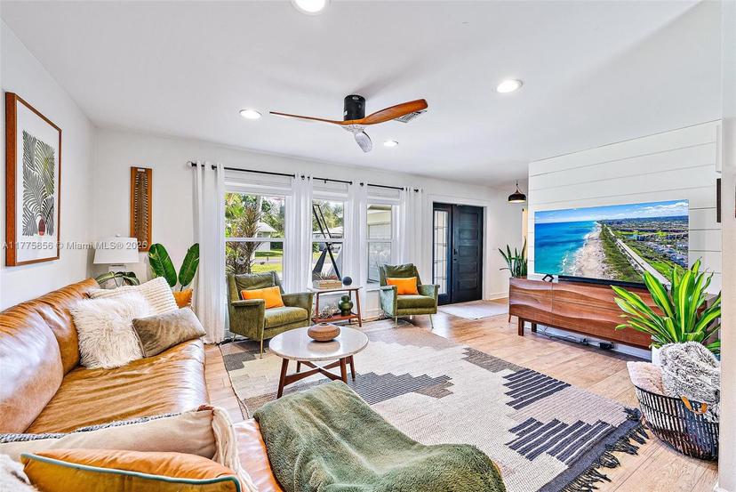 Picture of 226 W Norfolk, Jupiter FL 33469
