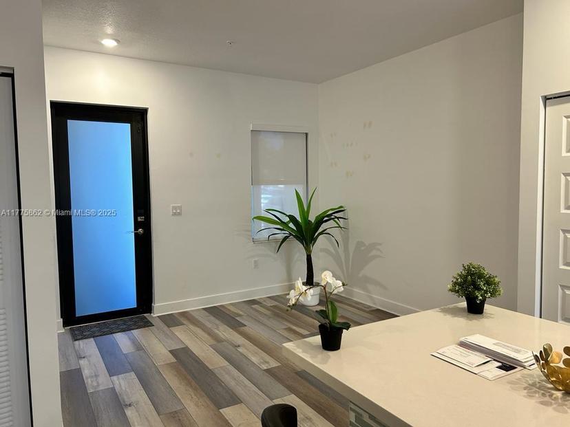Picture of 8015 NW 104Th Ave # 4, Doral FL 33178
