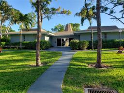 Picture of 2100 Springdale Blvd # 307, Palm Springs, FL 33461