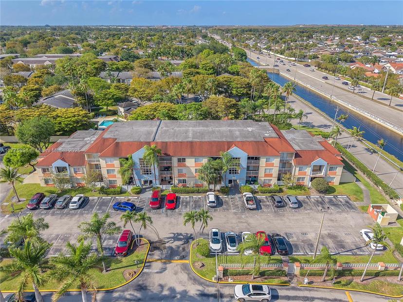 Picture of 18810 NW 57Th Ave # 104, Hialeah FL 33015