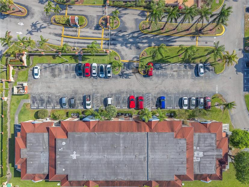 Picture of 18810 NW 57Th Ave # 104, Hialeah FL 33015