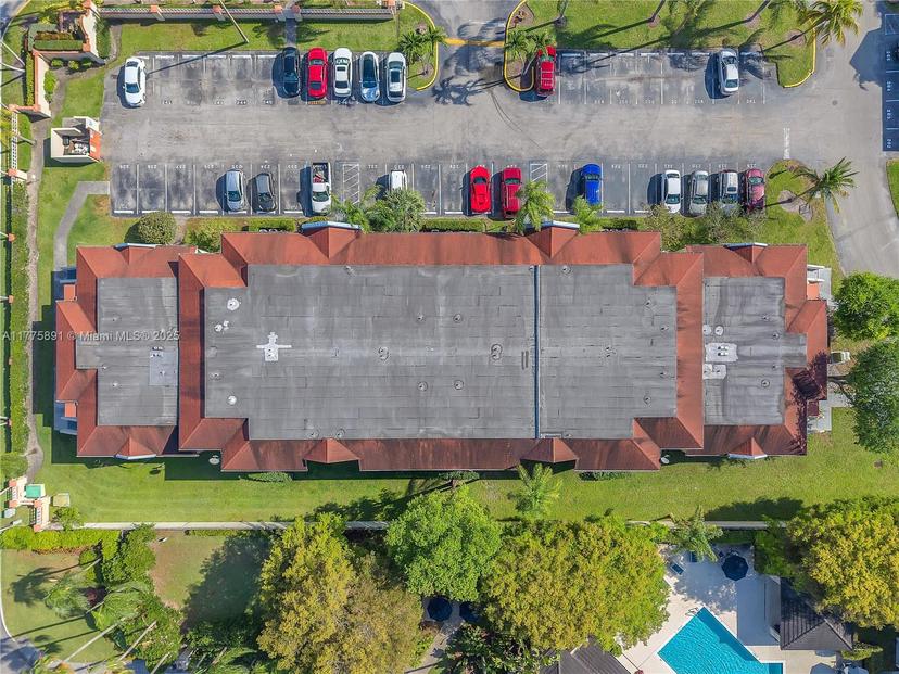 Picture of 18810 NW 57Th Ave # 104, Hialeah FL 33015