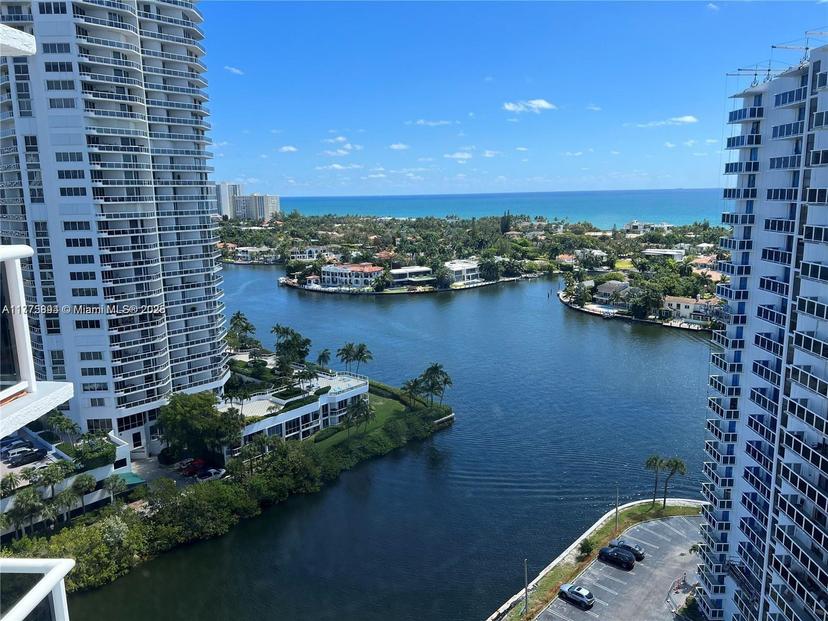 Picture of 20505 E Country Club Dr # 2034, Aventura FL 33180