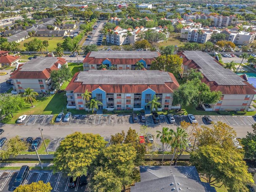 Picture of 18840 NW 57Th Ave # 107, Hialeah FL 33015