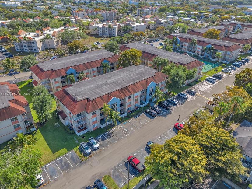 Picture of 18840 NW 57Th Ave # 107, Hialeah FL 33015