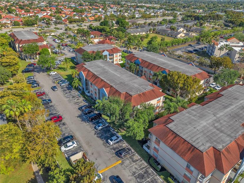 Picture of 18840 NW 57Th Ave # 107, Hialeah FL 33015