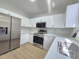 Picture of 129 Riverwalk Cir # 129, Sunrise, FL 33326