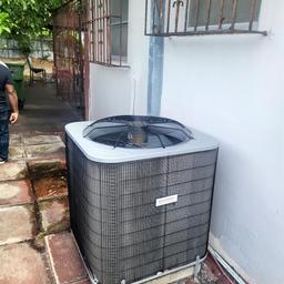 Picture of 975 NE 135Th St, North Miami, FL 33161