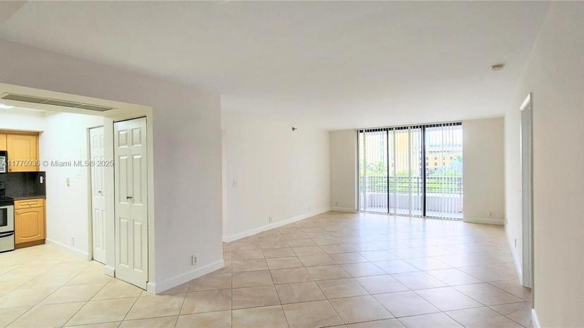 Picture of 3300 NE 191St St # 614, Aventura FL 33180