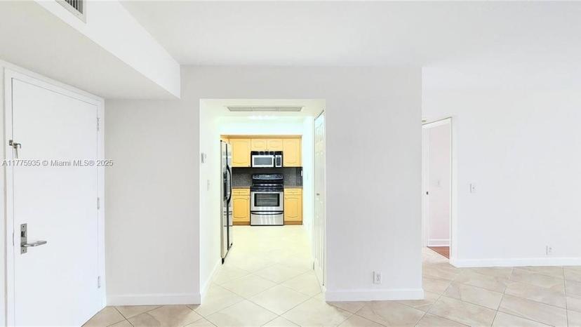 Picture of 3300 NE 191St St # 614, Aventura FL 33180