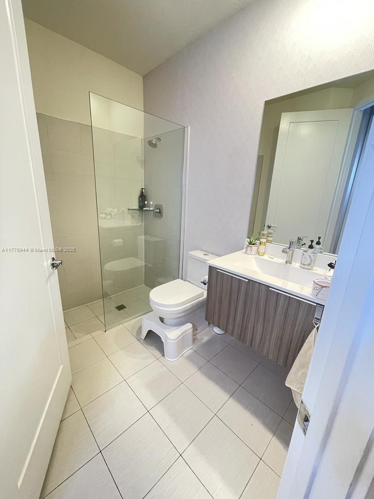 Picture of 10365 NW 66Th St # 10365, Doral FL 33178