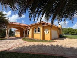 Picture of 23710 SW 214Th Pl, Homestead, FL 33031