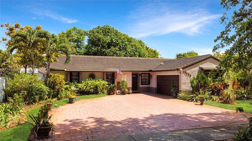 Picture of 19653 NW 62Nd Pl, Hialeah FL 33015