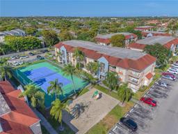 Picture of 18850 NW 57Th Ave # 203, Hialeah, FL 33015