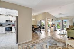 Picture of 5558 E Parkwalk Cir E, Boynton Beach, FL 33472
