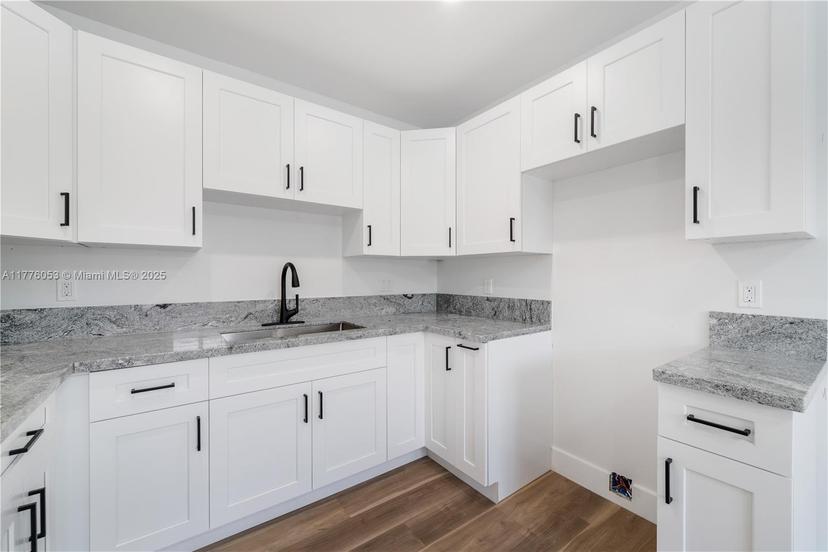 Picture of 3320 NW 16Th St, Miami FL 33125