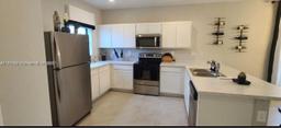 Picture of 305 NE 1St Dr # 305, Florida City, FL 33034