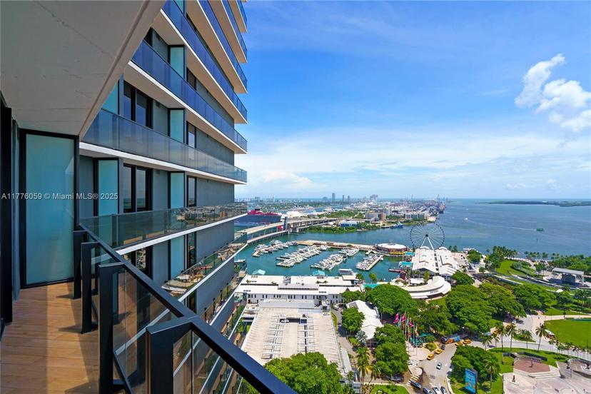 Picture of 398 NE 5Th St # 2414, Miami FL 33132