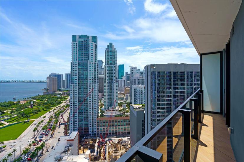 Picture of 398 NE 5Th St # 2414, Miami FL 33132