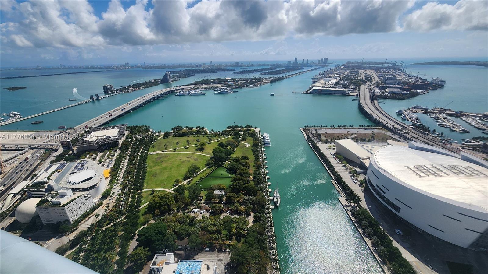 Picture of 900 Biscayne Blvd # 5403, Miami, FL 33132