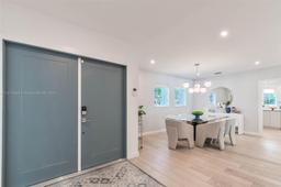 Picture of 5210 Alhambra Cir, Coral Gables, FL 33146