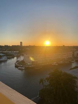 Picture of 401 SE Golden Isles Dr # 712, Hallandale Beach, FL 33009