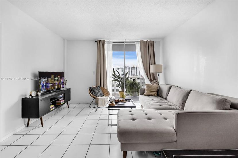 Picture of 2829 Indian Creek Dr # 606, Miami Beach FL 33140